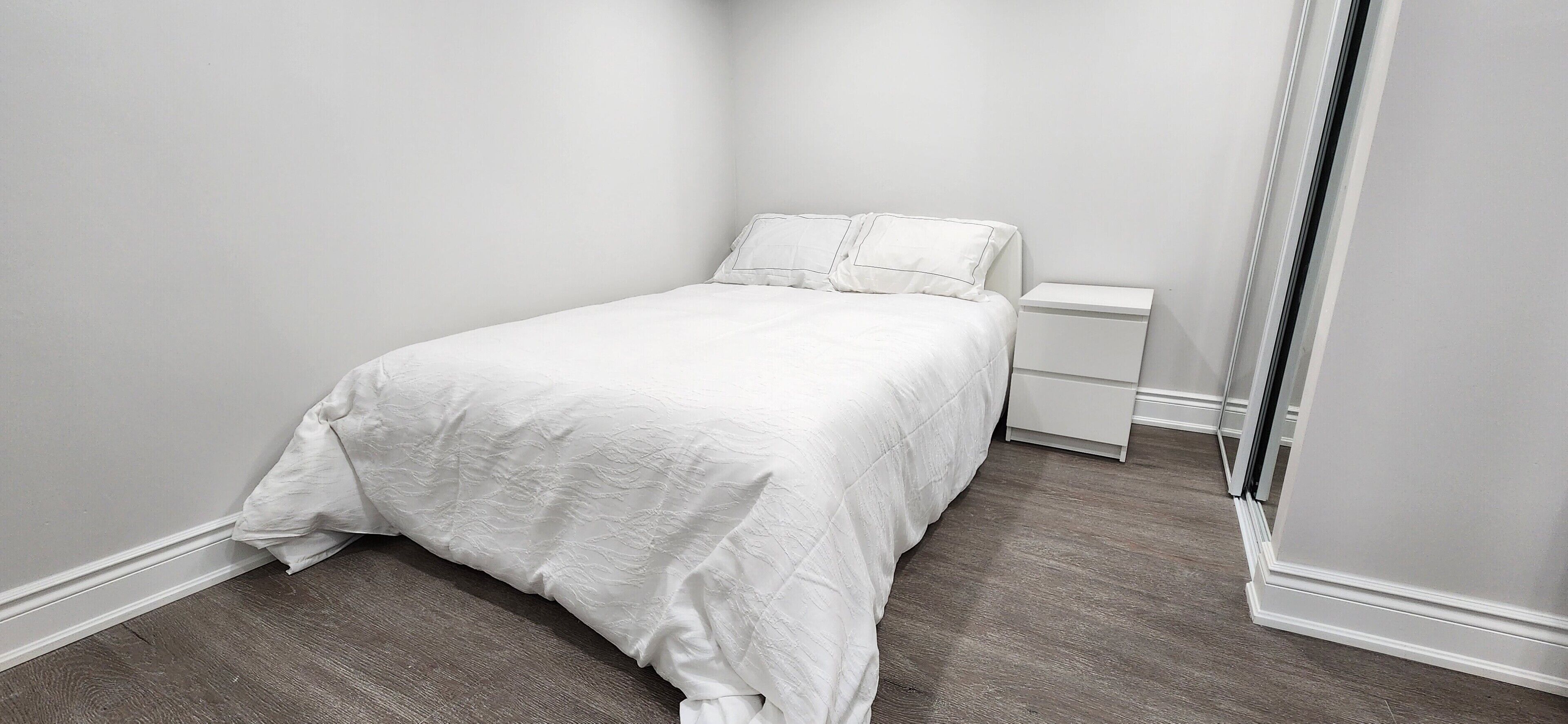 Cozy 2 Bedroom Guest Suite with Electric Fireplace