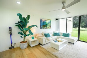 Smart TV - Surfer's paradise on Oahu's North Shore - Split ACs (Kahuku)