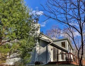 Exterior - Pet friendly mountain house, stunning views, chefs kitchen, mins to Hunter/Windm (Maplecrest)