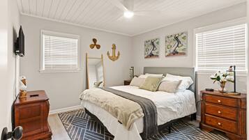 3 bedrooms, iron/ironing board, WiFi, bed sheets