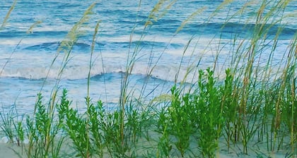 Anchors Away on Jekyll Island | Pool