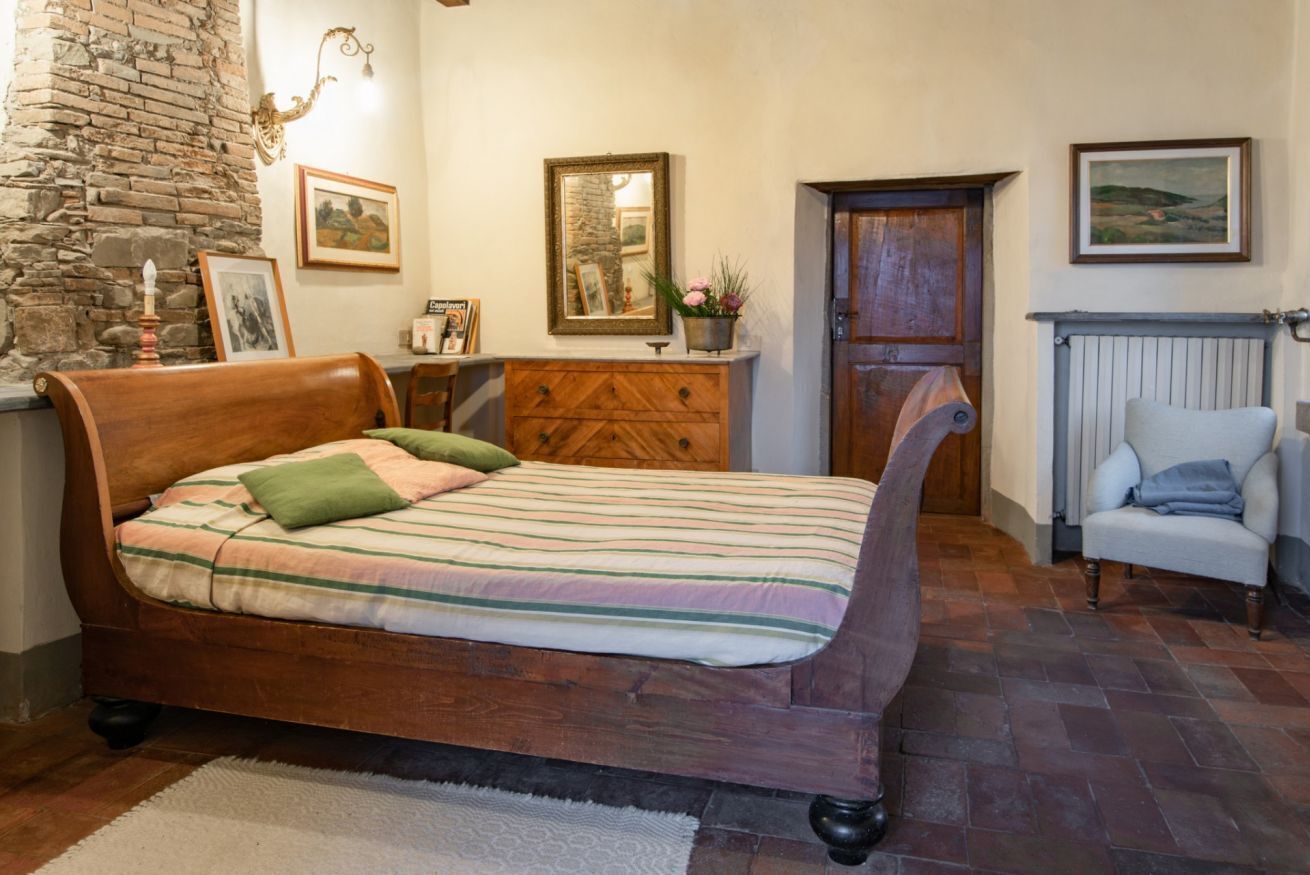 4 Schlafzimmer, Schreibtisch, Bügeleisen/Bügelbrett, Internetzugang