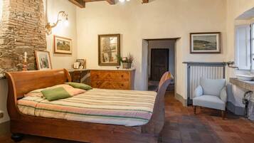 4 Schlafzimmer, Bügeleisen/Bügelbrett, Internetzugang