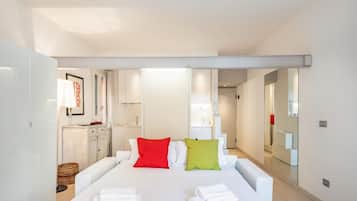 1 bedroom, iron/ironing board, Internet, bed sheets