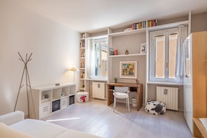 1 bedroom, iron/ironing board, Internet, bed sheets