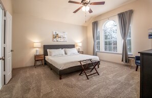 4 bedrooms, desk, iron/ironing board, travel crib