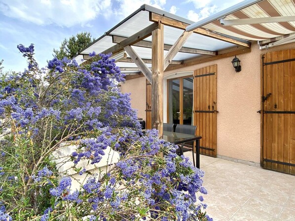 Terrace/patio - Beautiful single storey villa with air conditioning and land of over 1000m² (VERNET LES BAINS)