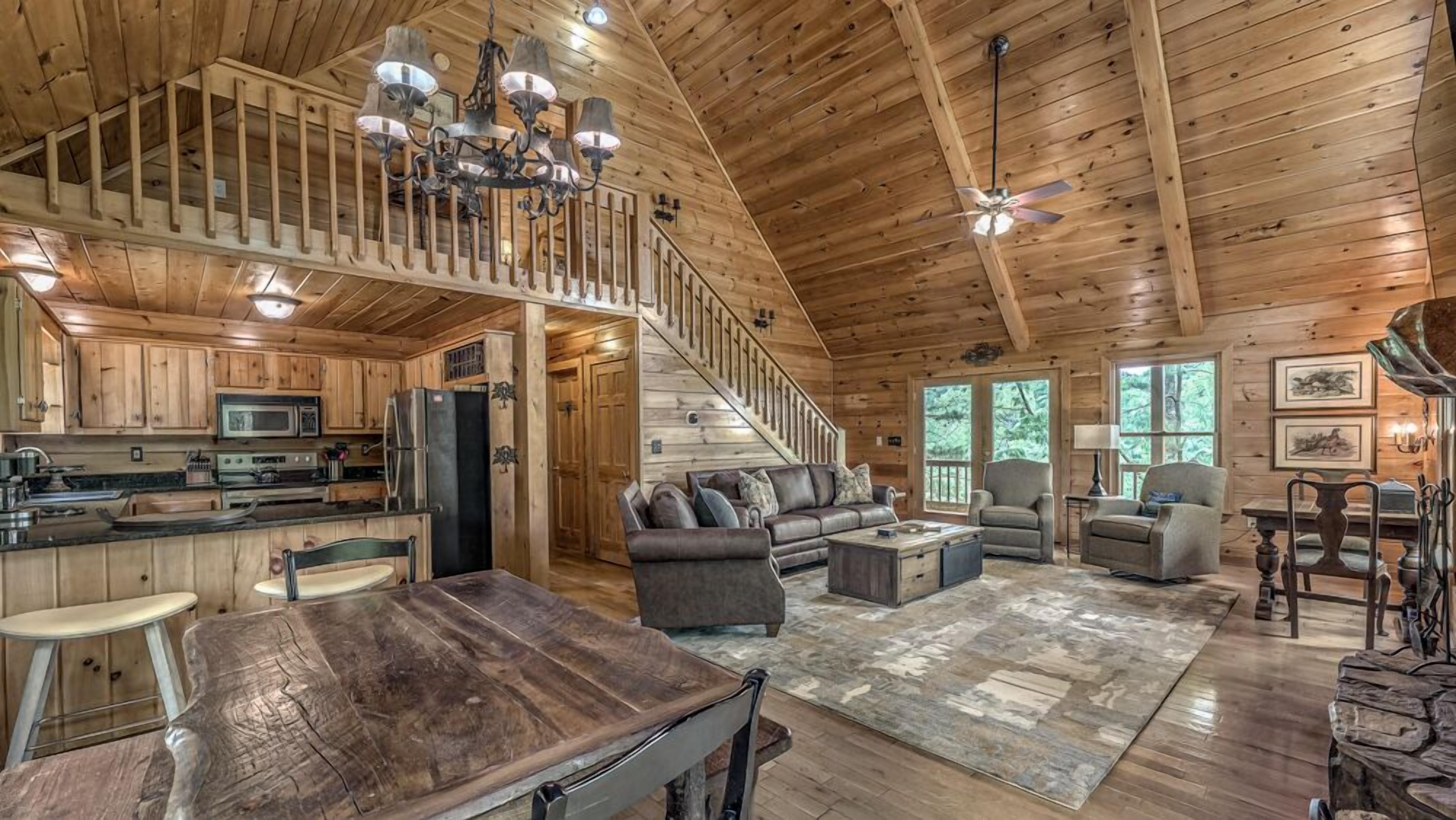 Necowa Cove Overlook - Pet Friendly | Mountain and Lake Views | Hot Tub