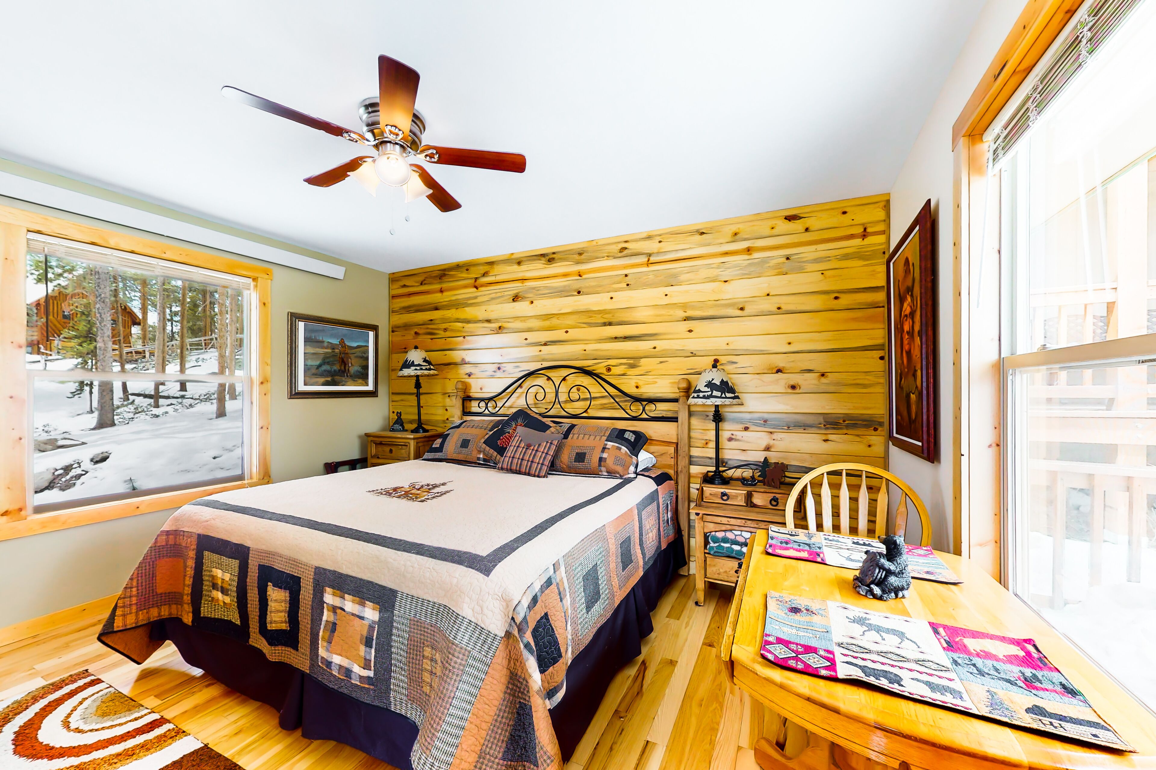 Tree-lined studio with lake views, patio, & kitchenette