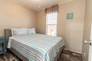 3 dormitorios, tabla de planchar con plancha, wifi gratis y ropa de cama