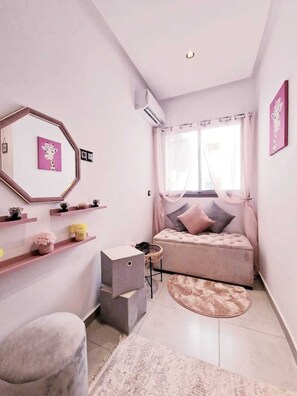 Smart TV, libri, impianto stereo