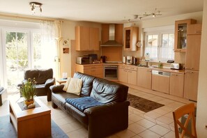 TV, fireplace, table tennis