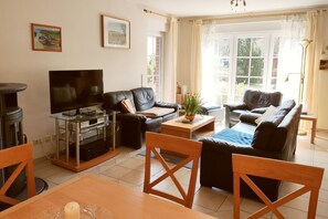 TV, fireplace, table tennis