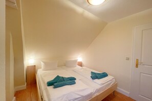 2 عدّة غرف نوم وواي فاي وملاءات أسرّة