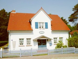 Exterior - Hochwertig, Moderne und Gemütliche Ferienwohnung mit 55qm für Vier Personen. - Blau-weiss (Loddin)