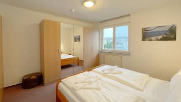 2 bedrooms, WiFi, bed sheets