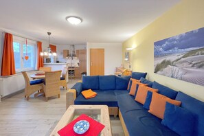 TV, ping pong - "Pure relaxation: your dream vacation apartment on the Baltic Sea awaits you!" - (Loddin)