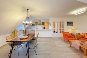 Unclassified image, 3 of 29, button - Experience unforgettable days in the charming vacation apartment "Inselhaus 8"! - (Loddin)