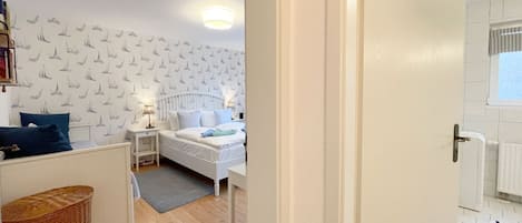 1 bedroom, desk, iron/ironing board, WiFi