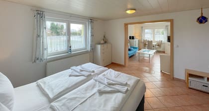 50qm Großer, Charmanter Ferienbungalow für bis zu 4 Personen Geeignet. - Haus Antje
