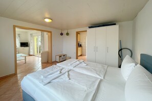 2 bedrooms, bed sheets - 50qm Großer, Charmanter Ferienbungalow für bis zu 4 Personen Geeignet. - Haus Antje (Loddin)