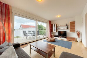 TV, DVD player, ping pong, stereo - Stilvoll Genießen, auf 75qm, für bis zu 4 Personen, auf der Sonneninsel Usedom. - An den Kreischen (Ückeritz)