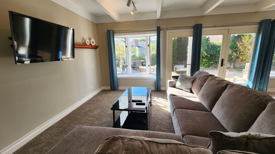 Near the beach and central located