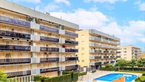 Unclassified image, 4 of 40, button - InmoBoking Nova Pineda, heated, pool and 230m from the beach. (La Pineda)