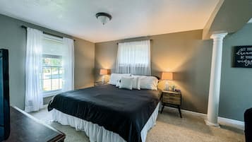 4 chambres, fer et planche à repasser, lit parapluie, Wi-Fi gratuit