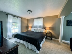 4 habitaciones, tabla de planchar con plancha y cuna de viaje