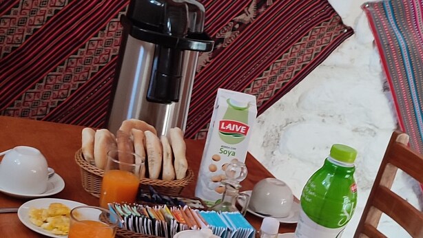 فطور أوروبي مجانًا يوميًا