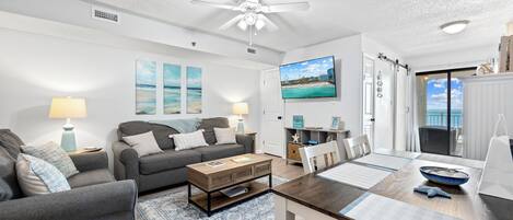 تلفزيون ذكي، مشغل دي في دي، كُتُب