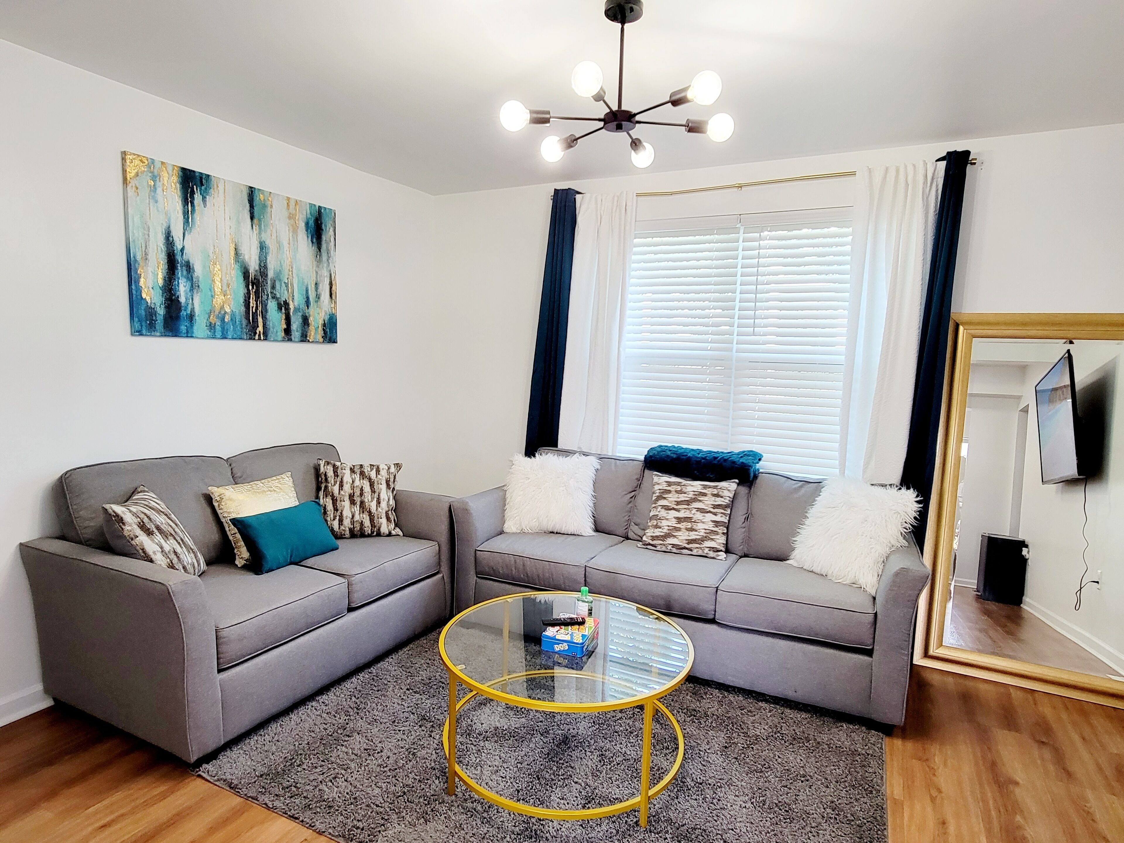 Calming Paradise, Big TV, Fast Wifi Gated, Min from Beale FedExForum & hospitals