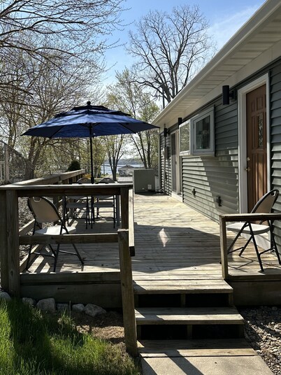 Barbee Lake Big House!  Sleeps 14+ Game Garage!  Pier and Dock to Barbee!