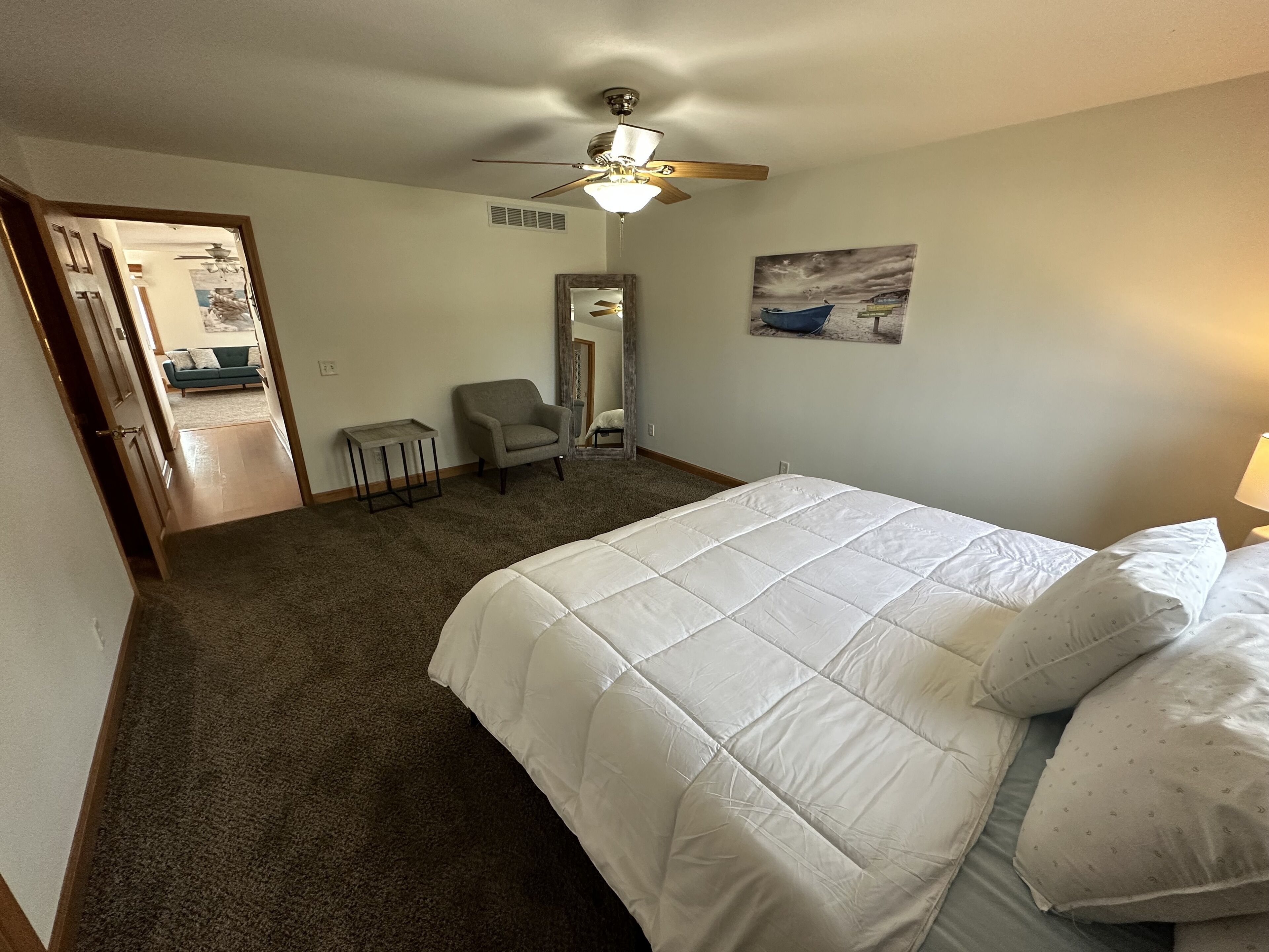 Barbee Lake Big House!  Sleeps 14+ Game Garage!  Pier and Dock to Barbee!