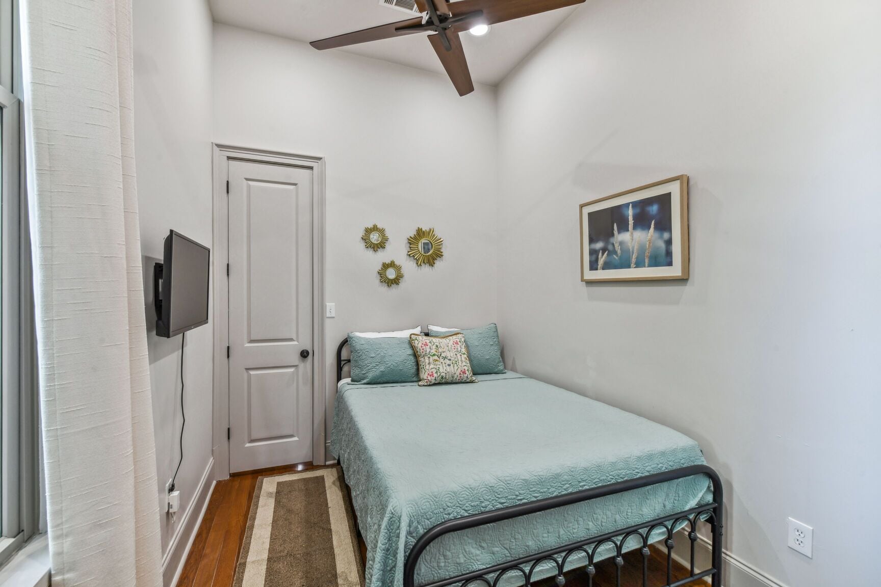 Classic NOLA home near the street car line.