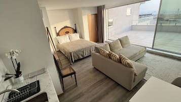 1 bedroom, premium bedding, WiFi, bed sheets