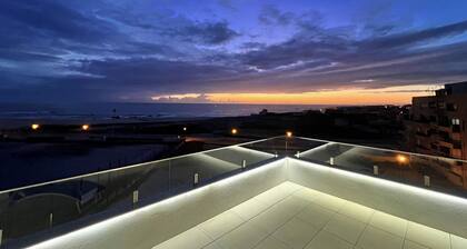 Seaview Studio Sleeps 4, Patio, Free Parking, Tv