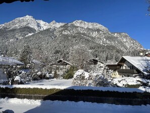 Exterior - Apartment 'Aurikel' with Mountain View, Balcony and Wi-Fi (Garmisch-Partenkirchen)