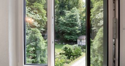 Tiny House 'Gutenburgturm 18qm auf 3 Etagen' with Private Terrace and Wi-Fi