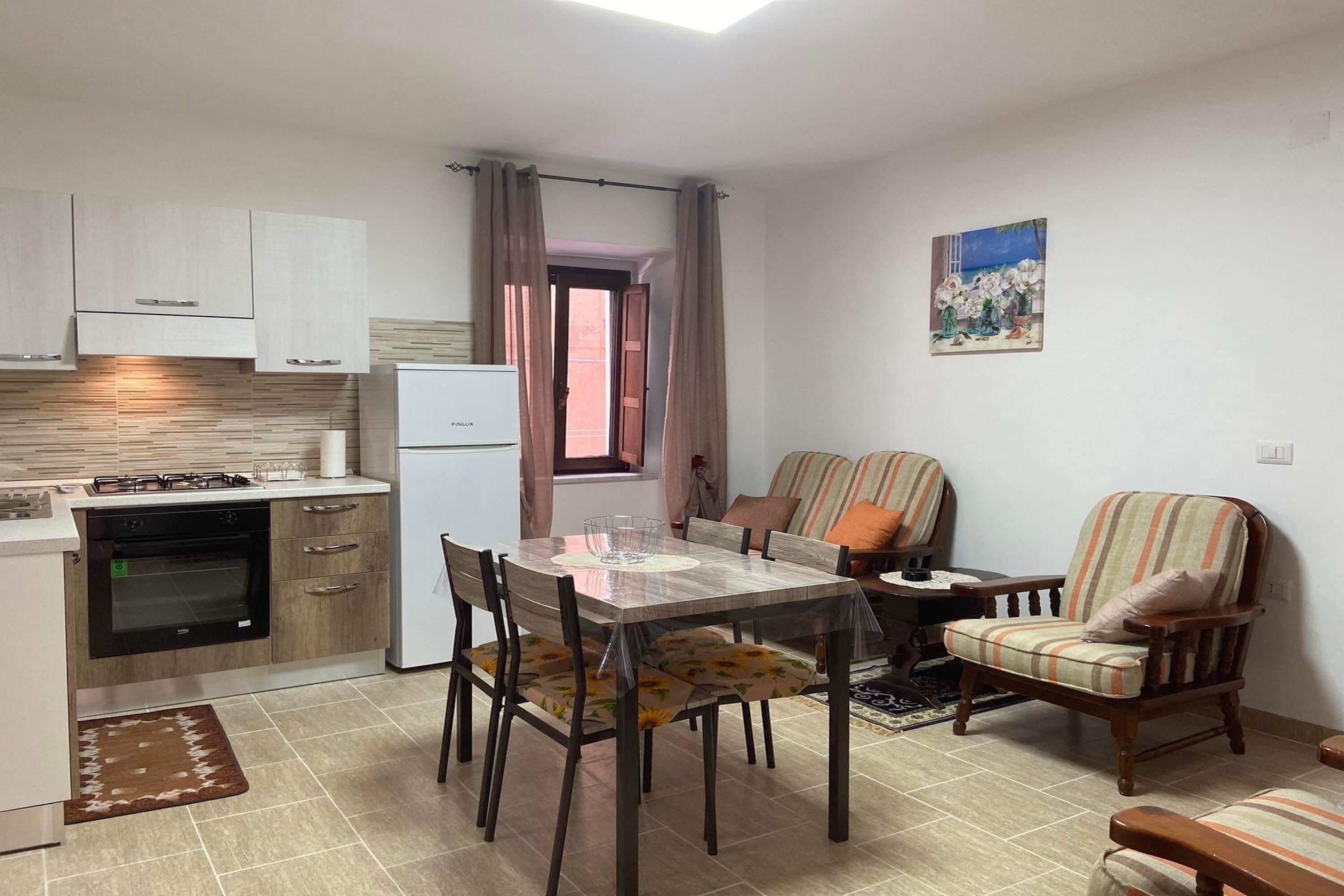 Cozy Apt In The Beautiful Marina, Marina di Camerota, Italy