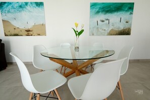 Dining - Buganvilla Apartment with Shared Pool (Chiclana de la Frontera)