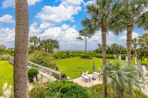 Terrace/patio - Direct ocean view Condo with outstanding views! (Saint Simons Island)