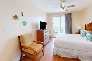 2 bedrooms, iron/ironing board, internet, bed sheets