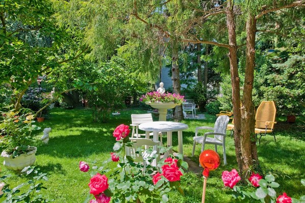 屋外ダイニングエリア