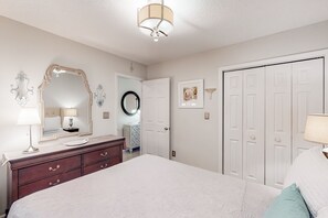 1 bedroom, iron/ironing board, Internet, bed sheets