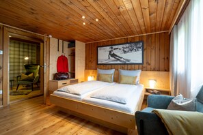 4 bedrooms, free WiFi, bed sheets - Chalet 'Kasern' with Mountain View, Private Terrace and Wi-Fi (Gais)
