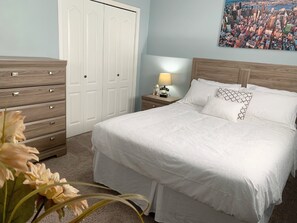 2 bedrooms, desk, free WiFi, bed sheets