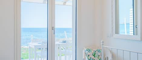 5 bedrooms, iron/ironing board, free WiFi, bed sheets