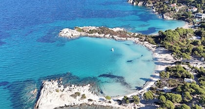 Luxury rental villa for 14 people